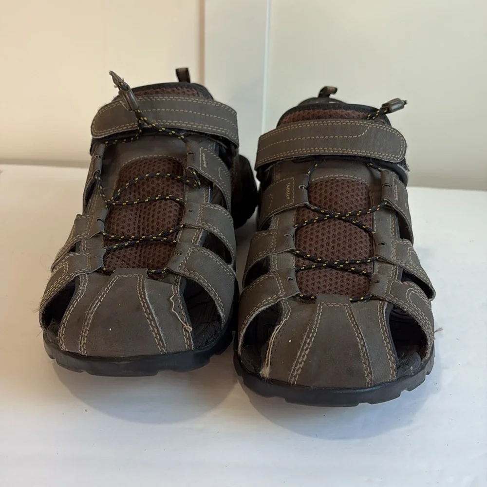 Teva Forebay Hiking Fisherman Sandals